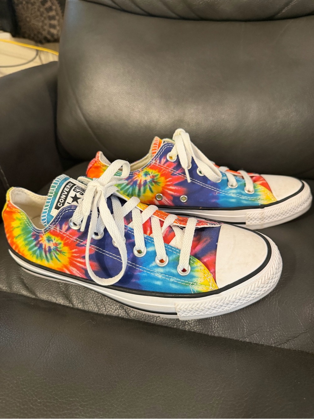 Converse Tie-Dye Rainbow Low Top Sneakers - Picture 4 of 7
